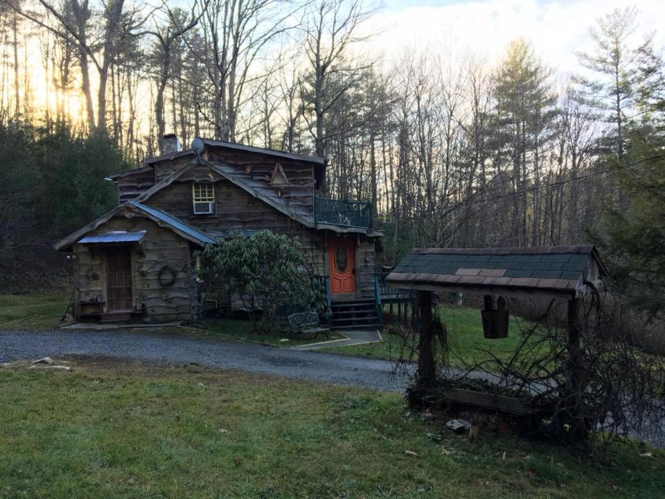 Rushing Stone Cottage Jefferson Exterior photo