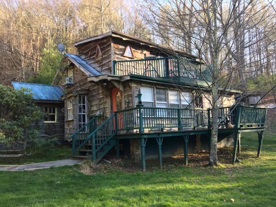 Rushing Stone Cottage Jefferson Exterior photo