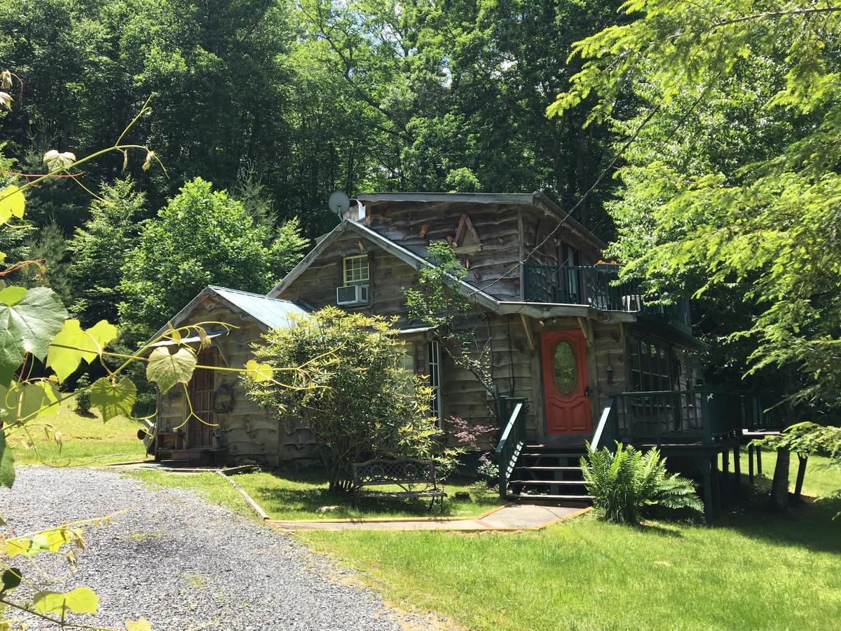 Rushing Stone Cottage Jefferson Exterior photo